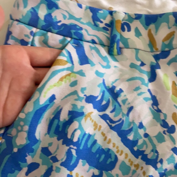 women’s lilly pulitzer Callahan stretch shorts - Picture 5 of 7